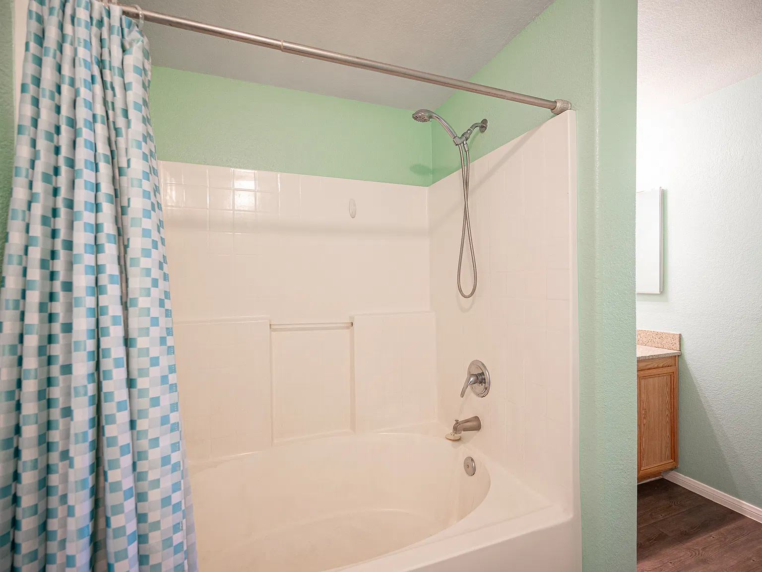 10550 W Alexander Rd — Photo 2
