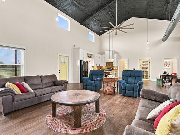 5th image of 1515 Culpepper Ln