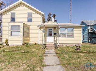 226 W Main St, Oak Harbor, OH 43449