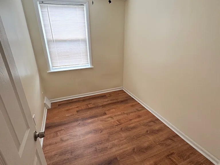 184 Madison Dr — Photo 4