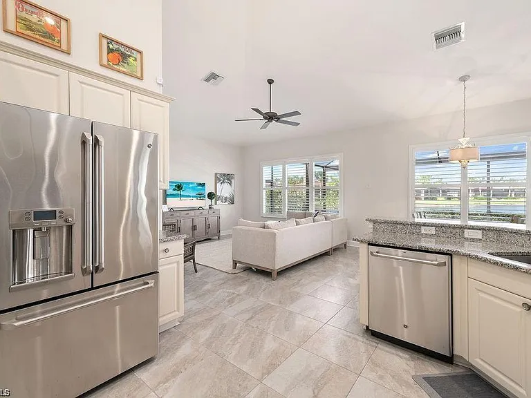 8963 Appaloosa Ct — Photo 17