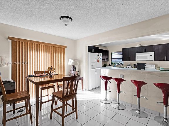 5th image of 20444 NW 44th Pl