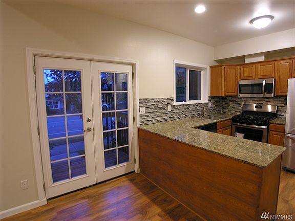 5th image of 19506 8th Ave NW