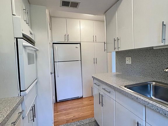 2nd image of 2801 E 26th St #2