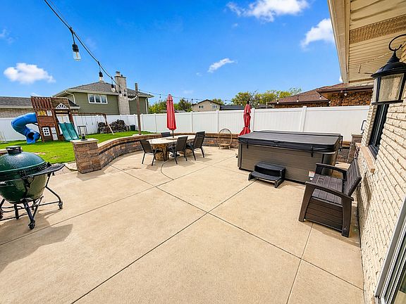 5th image of 7659 Sequoia Ct