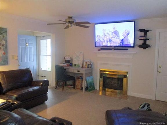 5th image of 105 Patrick Henry Dr