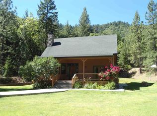 2016 Oak Valley Dr, Yreka, CA 96097
