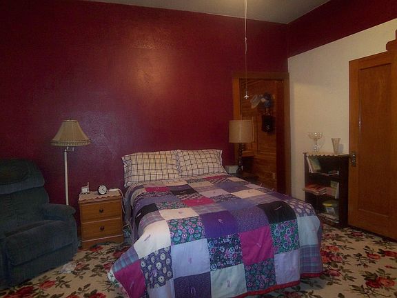 4th image of 507 E 5th St