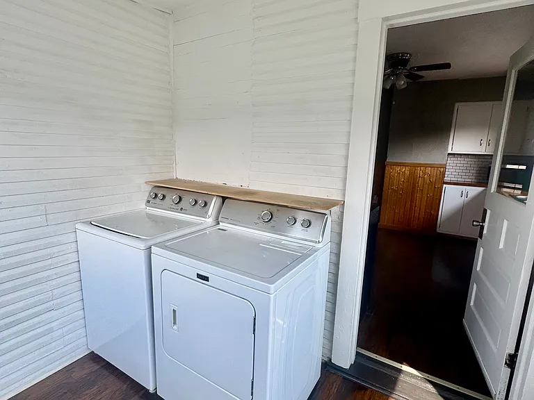 1537 Mount Pleasant Connell Rd — Photo 8