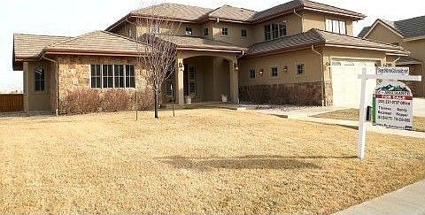 Beautifully finished 5,600 Sf plus more!