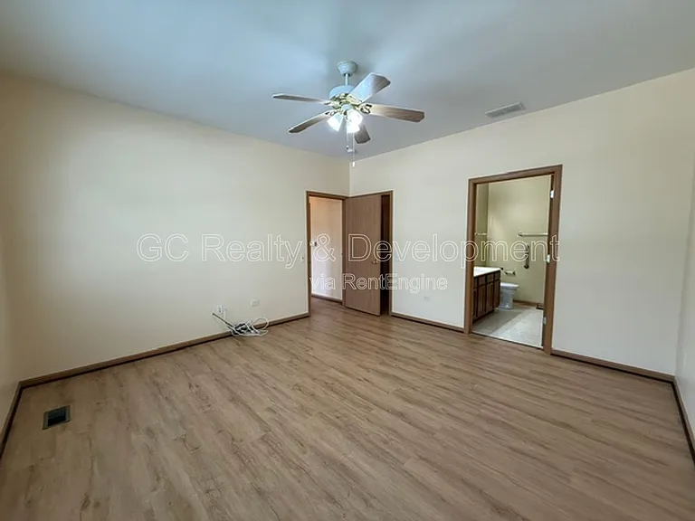 12961 Pennsylvania Ave — Photo 14