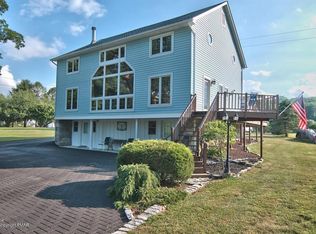 2850 River Rd, Mount Bethel, PA 18343
