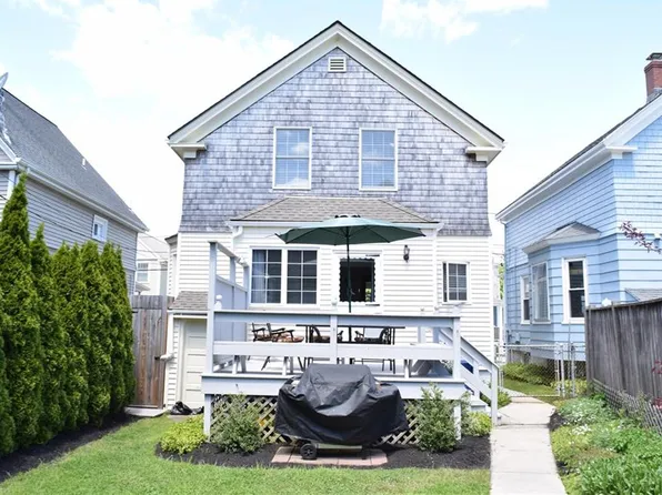 9 Atlantic St, Newport, RI 02840