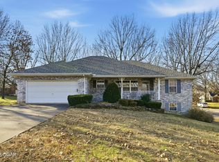 2208 William H Dr, Neosho, MO 64850