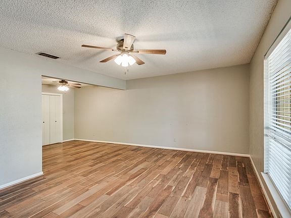 5th image of 3008 Cromwell Ave