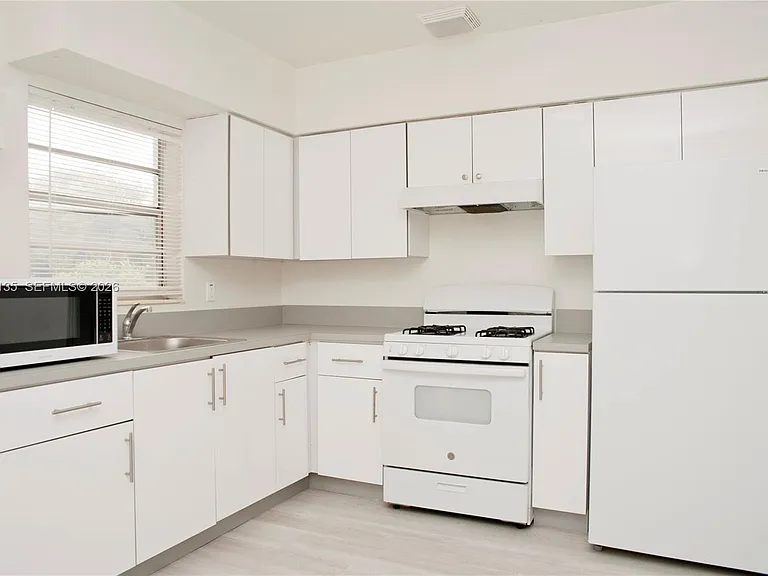 2206 Fillmore St #1 — Photo 4