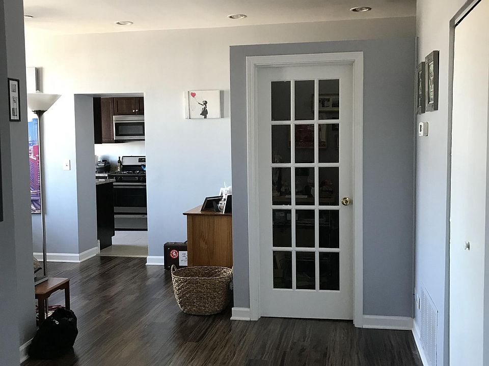 1st image of 550 W Surf St APT 510C