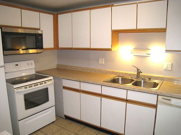 4th image of 1112 Westover Ln Unit 2C