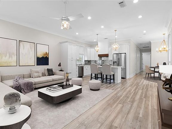 5th image of 2028 Charles Dr