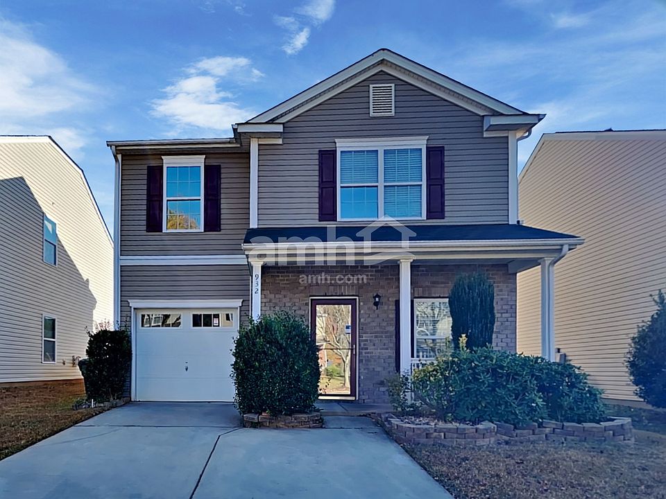 1st image of 932 Willow Creek Dr