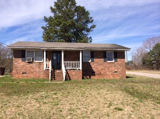 910 Mamie St, Newberry, SC 29108