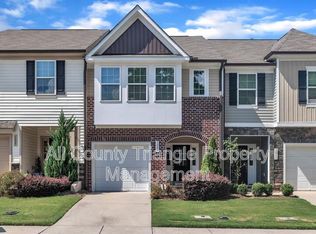 1009 Amber Shadow Dr, Durham, NC 27703