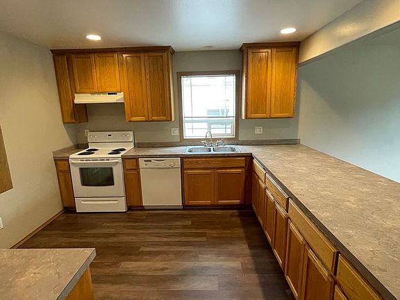 4th image of 960-970 N Monmouth Ave #968