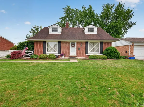 29571 Lori St, Livonia, MI 48154