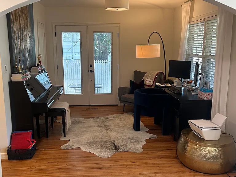 211 E 33rd Pl — Photo 19