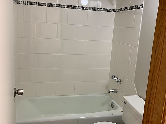5th image of 4535 S Whitnall Ave #1
