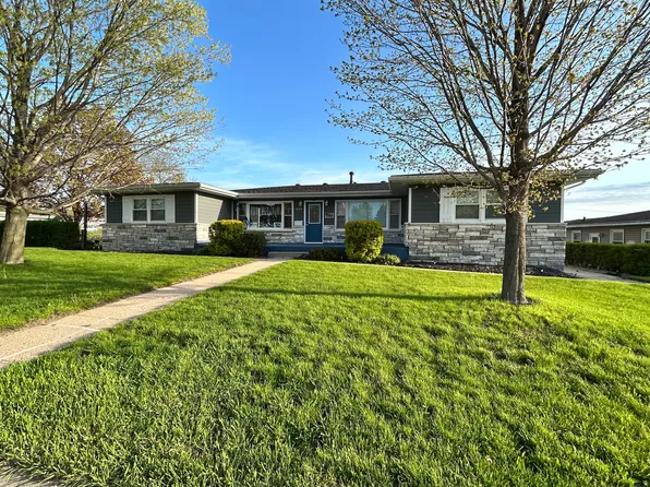 1622 Front St W, Albert Lea, MN 56007