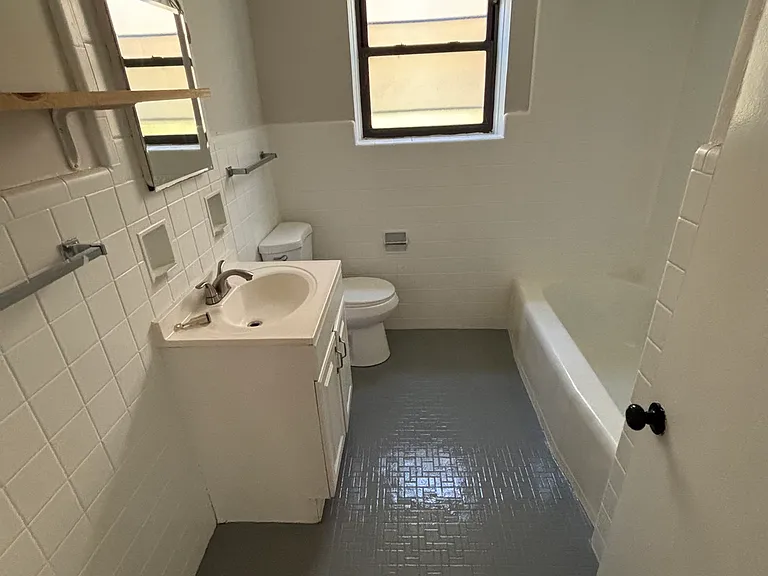 5718 N Mozart St — Photo 18