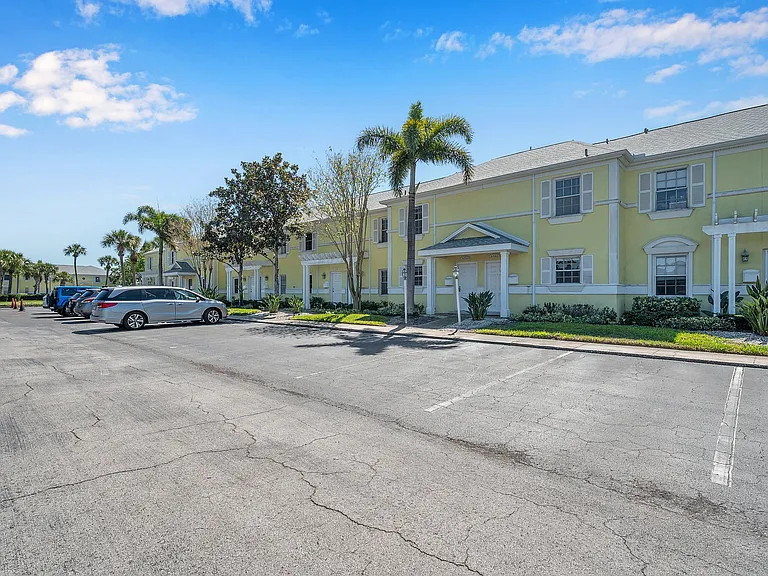 4784 Snook Dr SE — Photo 33