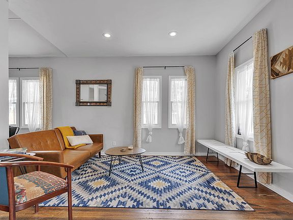 4th image of 613 Iron Ave SE