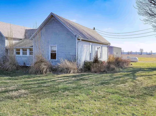 275 Cobalt Ln, Ingraham, IL 62434