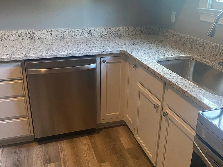 661 Gillette Ave SW — Photo 24