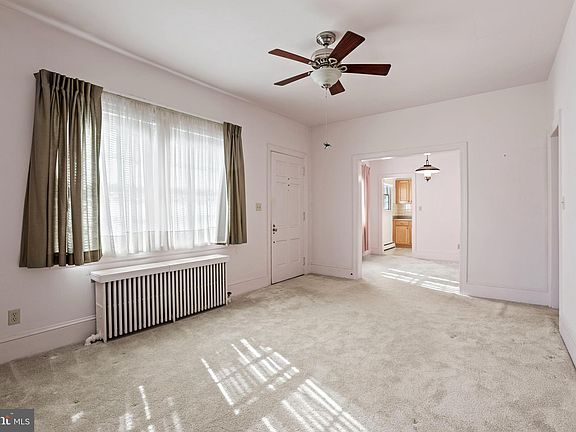 4th image of 409 Wallace St