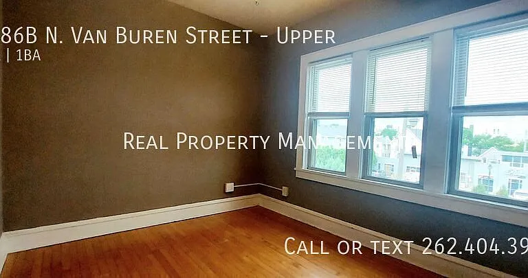1686B N Van Buren St #UPPER — Photo 10