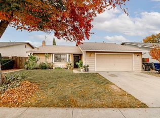 2705 Pinnacles Dr, Modesto, CA 95358