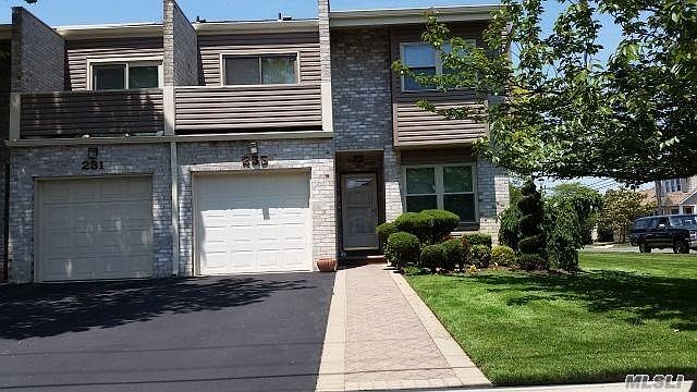 1st image of 233 Oceanside Pkwy