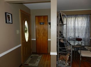 4 Oval Pl, Coraopolis, PA