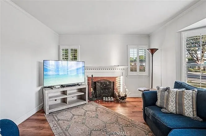 11045 Howard St — Photo 3