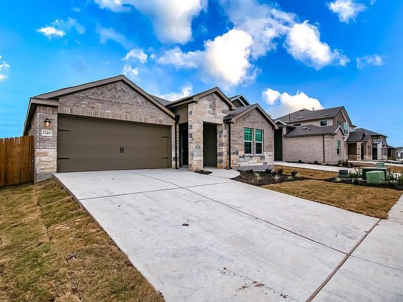2nd image of 1740 Catahoula Dr