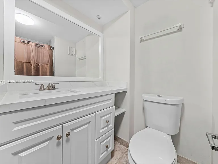 9011 NE 4th Avenue Rd #9011 — Photo 10
