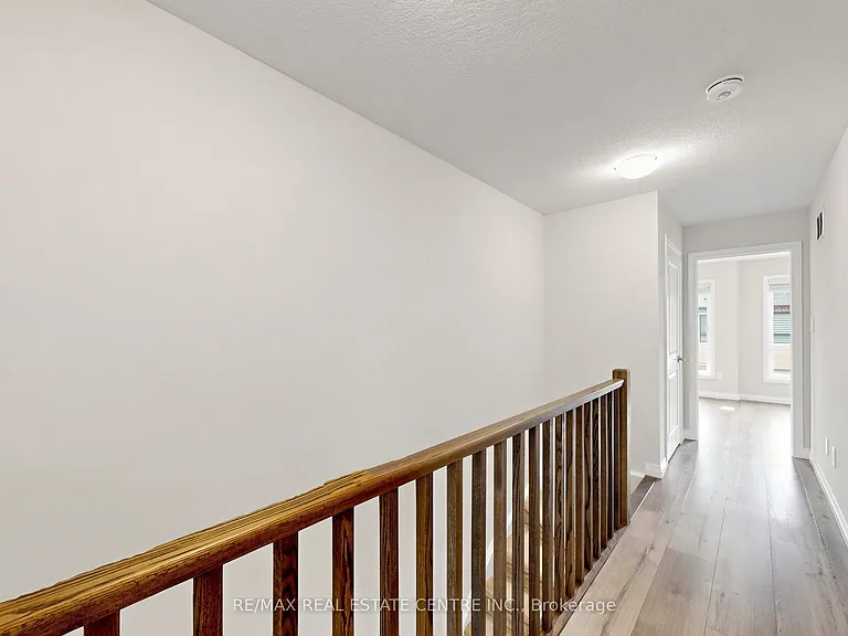 720 Grey St S #55 — Photo 25