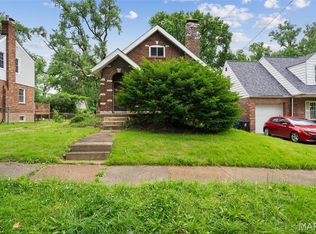7027 Camden Ct, Saint Louis, MO 63130