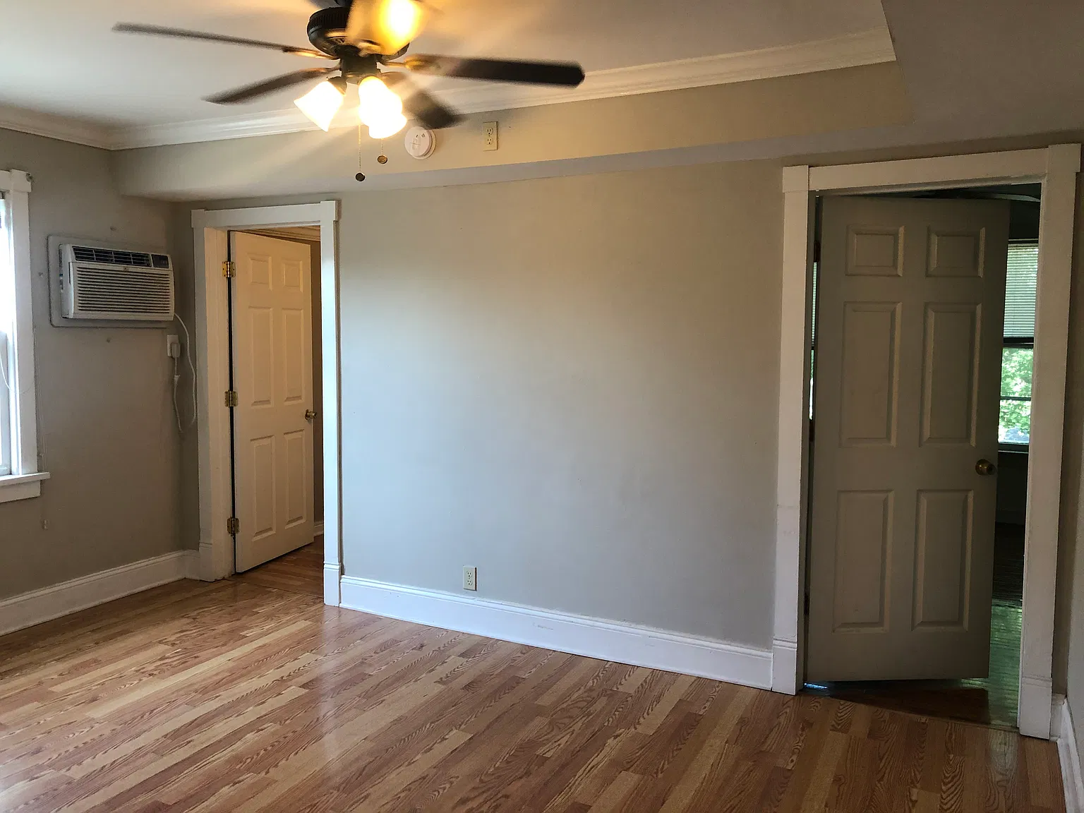 3 bed, 2000 sqft, $1,750 — Photo 4