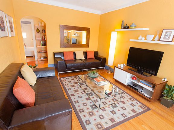 Spacious living room