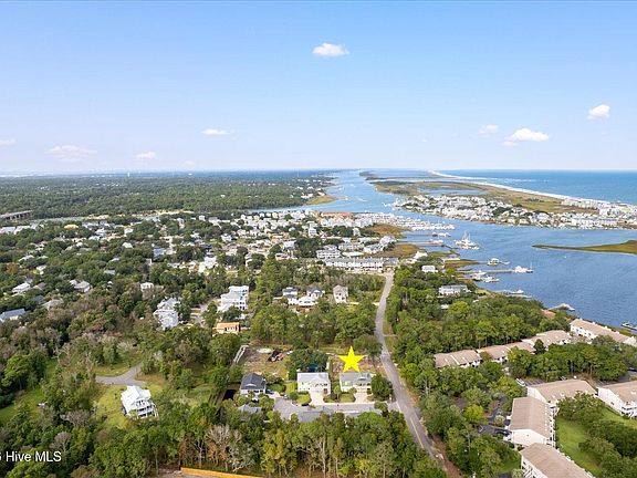 2nd image of 101 Reef Road