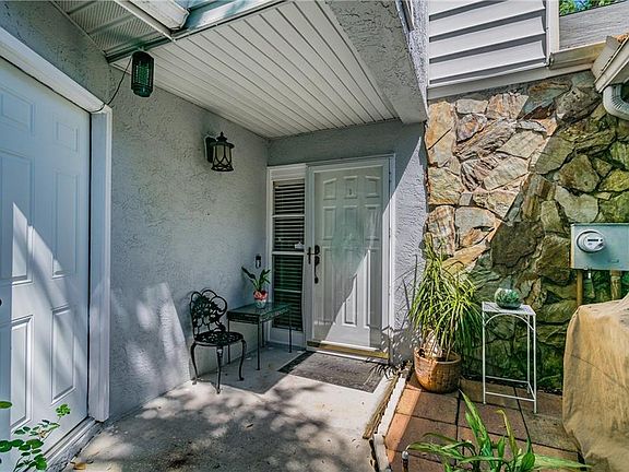 3rd image of 160 Saint Ives Dr
